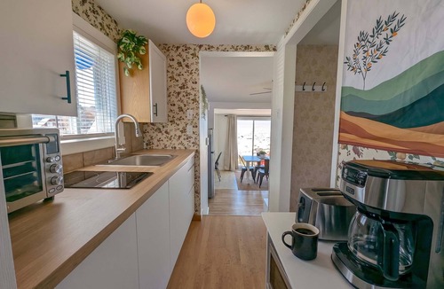 Cap-Saint-Ignace Ski Chalet | Chalet Studio #6 Waterfront with Spa, Fireplace & Wifi