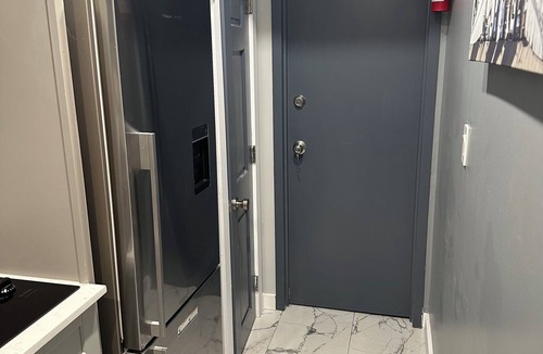 East Flatbush Apartment | Charming 1-bedroom apartment with WiFi, AC in wonderful Brooklyn
