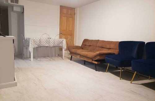 Rochdale Apartment | Charming 2-bedrooms apartment in Jamaica Queens with AC, WiFi, Near JFK for rent
