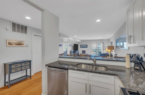 Sea Bright Apartment | Charming 2BR/2Bath ocean view apartment with parking in downtown Sea Bright