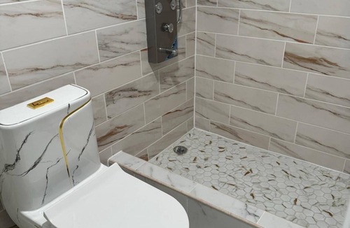 Throgs Neck House | Charming 3-bedroom house in Bronx with AC, WiFi