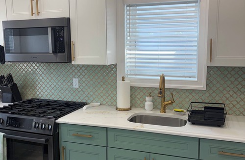 Queens House | Charming 3-bedroom house in Queens with WiFi and AC
