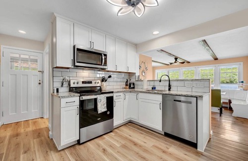 Colchester House | Charming Waterfront Lake House in Colchester, CT