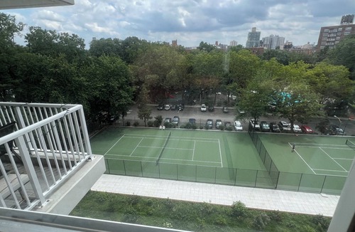 Riverdale Apartment | Chic 1300sqf luxury apartment residence private building in Riverdale, pool&gym