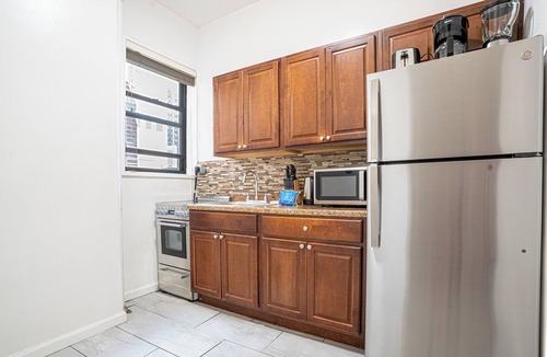 Upper East Side Apartment | Chic 2BR Upper East Side Retreat - Near Central Park & Museums