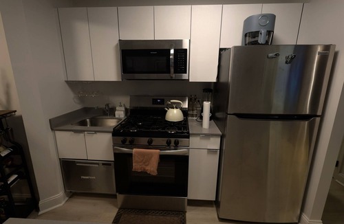 Queens Apartment | Chic & Cozy 1BD Apartment Near East River, Minutes from Central Park