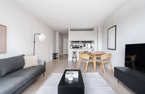 Upper East Side Apartment | Chic UES 2BR w/W/D, Gym & Health Club, nr Cooper Hewitt, by Blueground