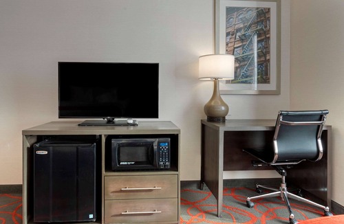 Mott Haven Hotel | Comfort Inn & Suites near Stadium