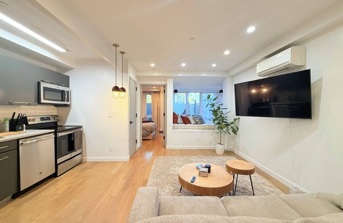 Bedford-Stuyvesant Apartment | Cozy 1-bedroom apartment in fantastic Brooklyn with AC, WiFi