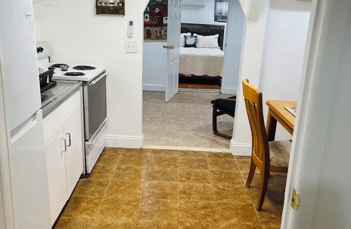 Throgs Neck Apartment | Cozy 1-bedroom with WiFi and AC in charming The Bronx