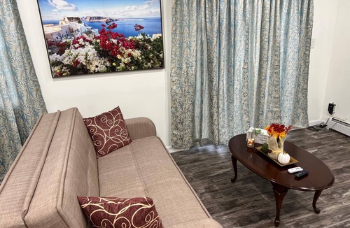 Queens Apartment | Cozy 3-bedroom apartment in nice Queens near JFK & UBS Arena with WiFi, AC