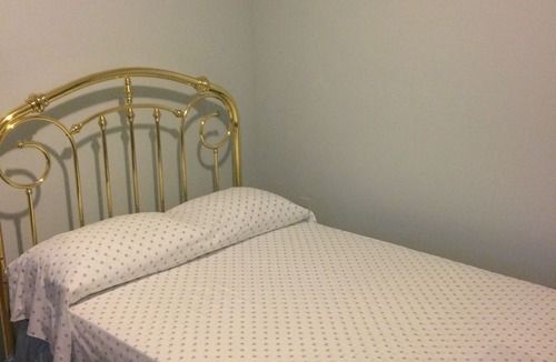 Rochdale Hotel | Cozy and Quiet