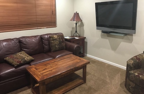 Bigfork Apartment | Cozy Bigfork Apartment Location Price Wonderfully Comfortable walk to Bigfork.