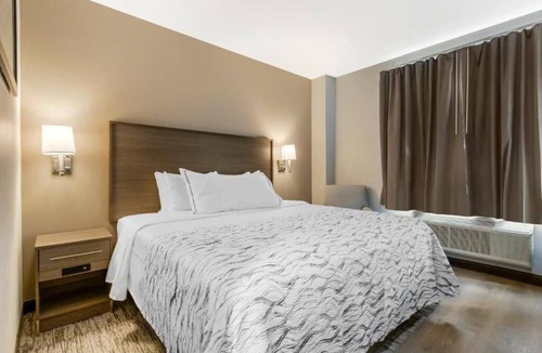 Queens House | Cozy Retreat Perfect for Quiet Nights by JFK