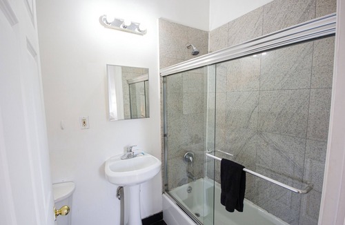 Midtown Apartment | Cozy STUDIO 3 Full beds in Midtown 3