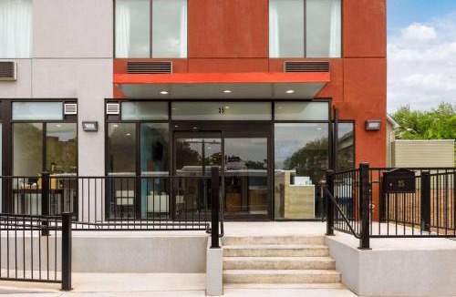 Port Richmond Hotel | Days Inn by Wyndham Staten Island