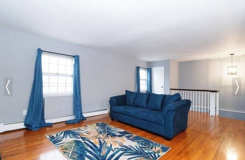 Queens House | Delightful 3-bedroom house in Queens with AC, WiFi