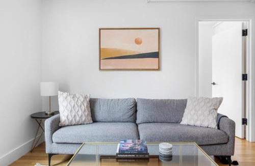 Ukrainian Village Apartment | East Village 2br w doorman nr Union Square NYC-1155