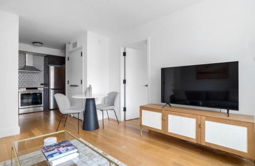 Ukrainian Village Apartment | East Village 2br w doorman nr Union Square NYC-1155