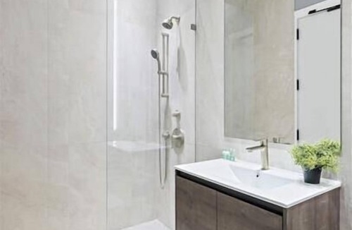 Port Morris Hotel | Easy access to I-87 King Studio | Near Stadium