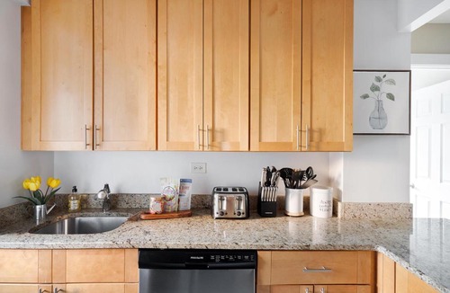 Manhattan Valley Apartment | Excellent 3 Beds 2 Baths By Central Park