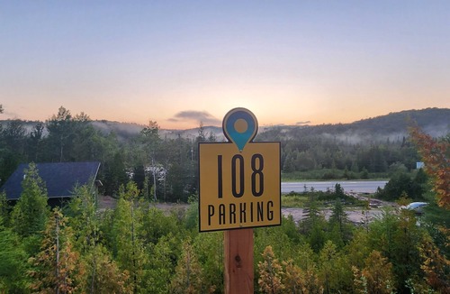 Munising Ski Chalet | EXPLORE Munising Studio Suite 115