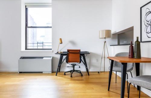 Financial District Apartment | FiDi 1br w doorman gym nr Wall St NYC-546