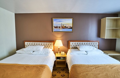 Flushing Chinatown Hotel | Flushing Hotel