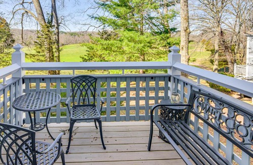 Norwich Apartment | Golf Course Views & Pool Access! Norwich Studio