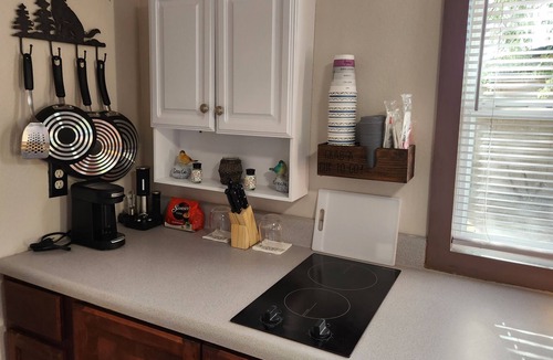 Apache Junction Villa | Gorgeous Tiny House- Superstition Mountain View
