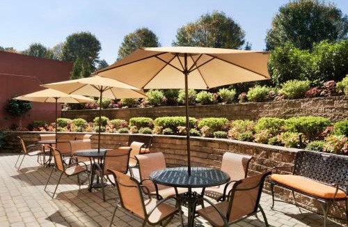 Queens Hotel | Hampton Inn New York - LaGuardia Airport