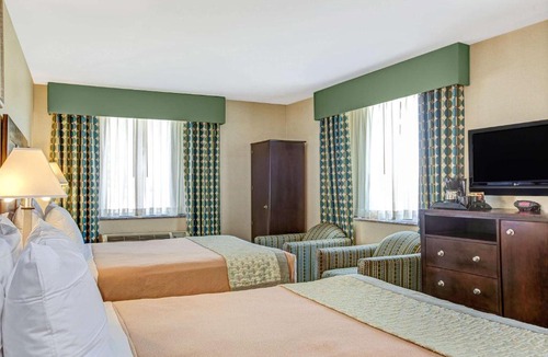 Queens Hotel | Hillcrest Hotel Near JFK Airtrain
