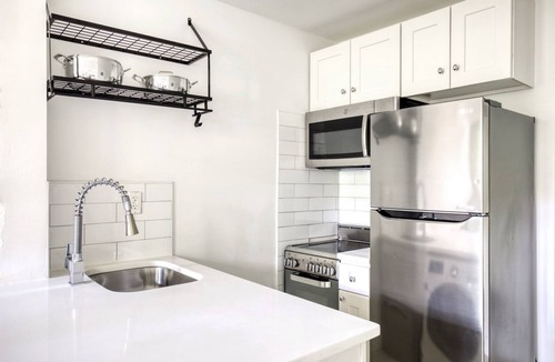 Ukrainian Village Apartment | Hip E Village Studio w/W/D nr Tompkins Sq Park, by Blueground