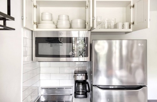 Ukrainian Village Apartment | Hip E Village Studio w/W/D nr Tompkins Sq Park, by Blueground