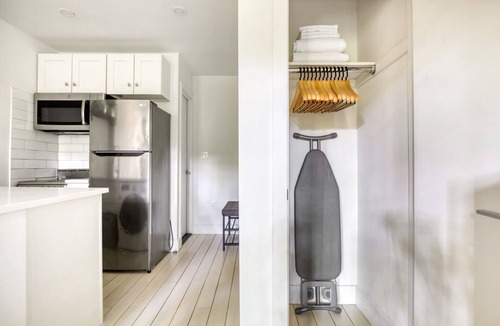Ukrainian Village Apartment | Hip E Village Studio w/W/D nr Tompkins Sq Park, by Blueground
