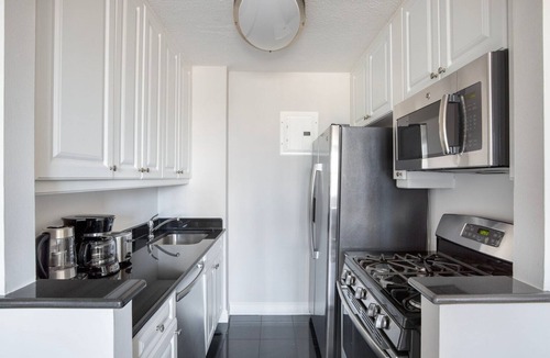Rose Hill Apartment | Hip Kips Bay 1BR w/W/D, Gym & Pool, nr Gramercy Theatre, by Blueground