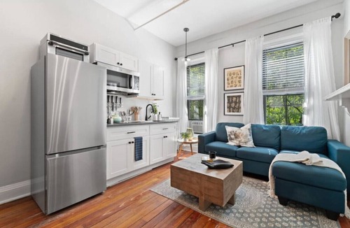 Central Park North House | Historic 3-Bed Brownstone, near Trains