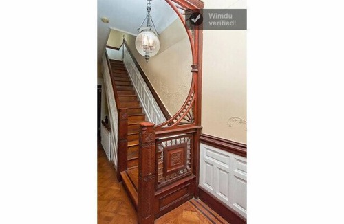 Bedford-Stuyvesant House | Historic brownstone living - understated elegance