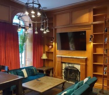 Central New York City Apartment | Hotel-Style @ The Mansfield Midtown