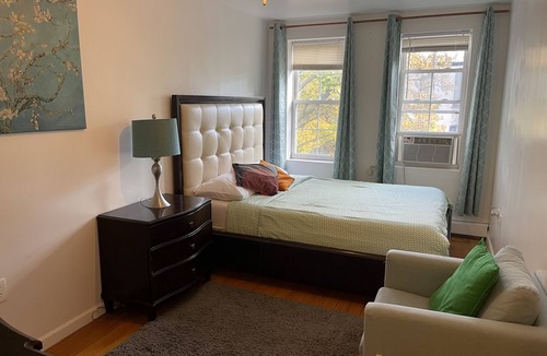 Bedford-Stuyvesant Apartment | Huge Duplex minutes from Manhattan. Sleeps 12+!