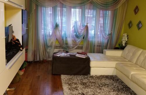 Canarsie House | Joy's Country Home