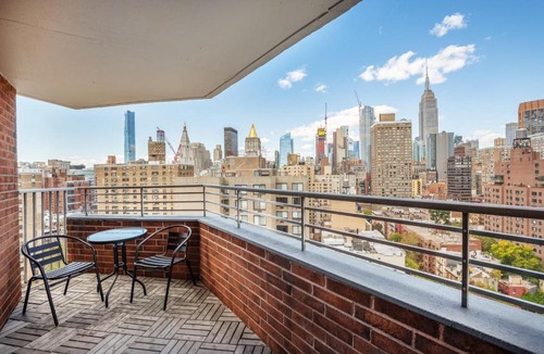 Kips Bay Apartment | Kips Bay 2BR w Doorman Elevator nr Bars NYC-370