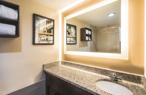 Gowanus Hotel | La Quinta by Wyndham Brooklyn Downtown
