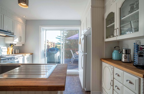 Entrelacs Ski Chalet | Lakeside & Private dock | Le Suisse d-Entrelacs