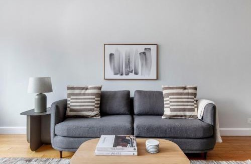 Central Park South Apartment | Lenox Hill 2br w elevator doorman nr art NYC-1284