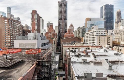 Central Park South Apartment | Lenox Hill 2br w elevator doorman nr art NYC-1284