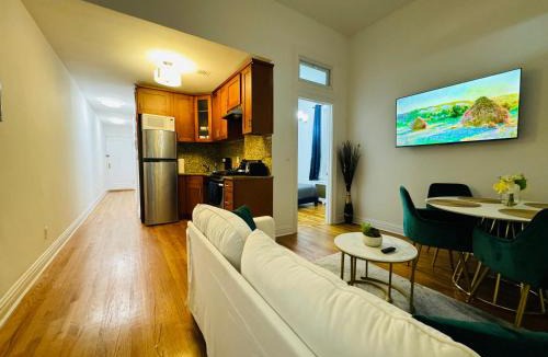 Lincoln Square Apartment | Lincoln Center New York