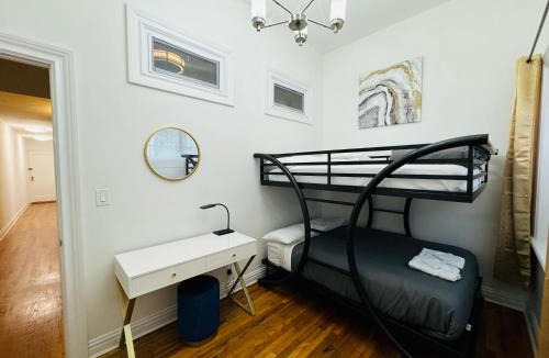 Lincoln Square Apartment | Lincoln Center New York