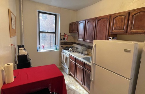 Highbridge Apartment | Long-Term, 2-Bedroom Apartment in the Bronx, Near Yankee Stadium & Pet-Friendly.
