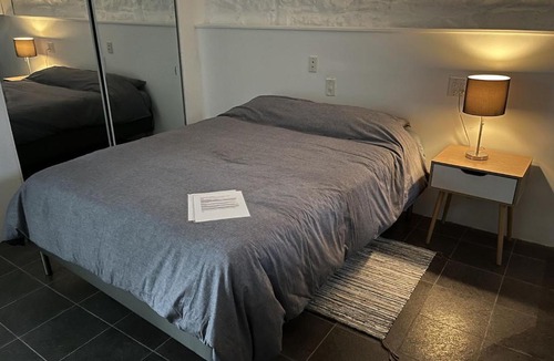 Brooklyn Apartment | Long-term renters welcome (20% discount) 3-room apt in prime area of Brooklyn.